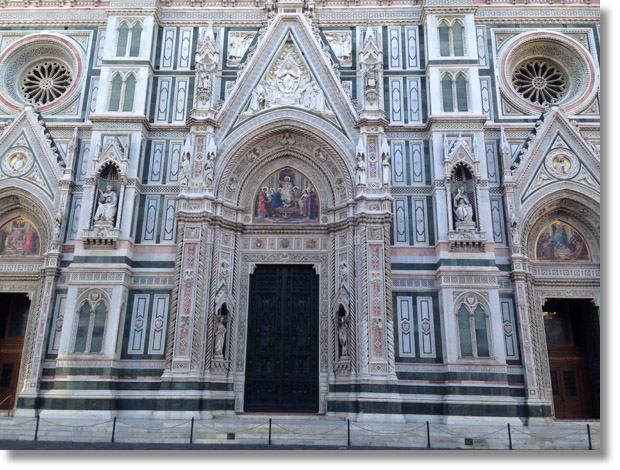 cathedral_santa_maria_del_fiore_facade_gate