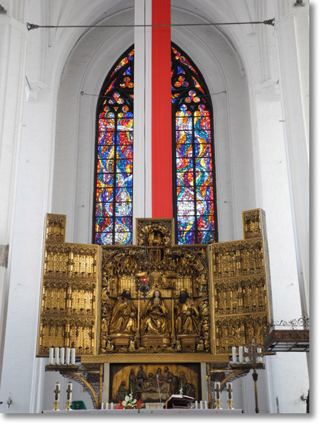 gdansk_basilica_of_saint_mary_altar