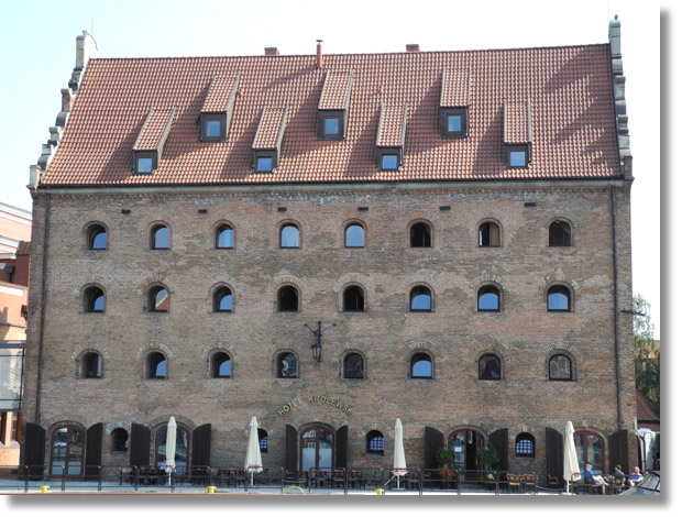 gdansk_hotel_facade
