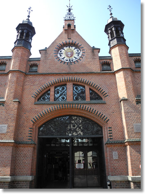 gdansk_market_hall_entrance