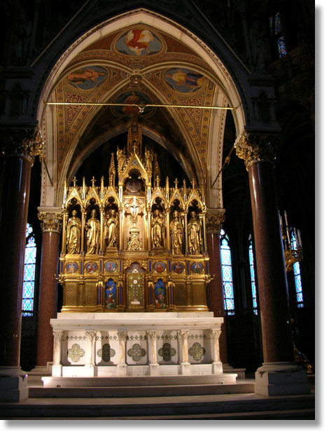 votivkirche_inside_altar