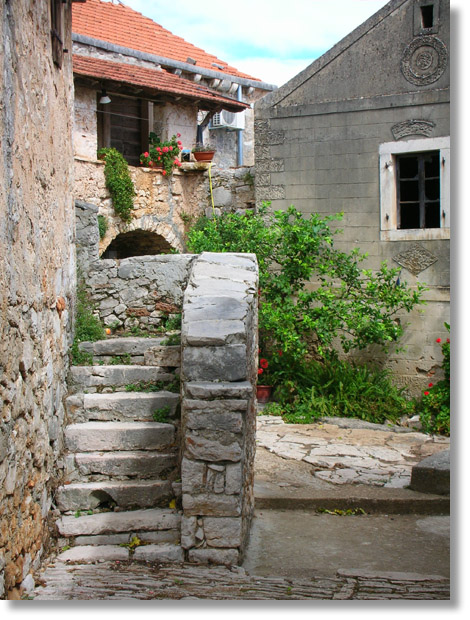 dugi_otok_zman_old_stairs