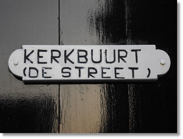 marken_kerkbuurt_street